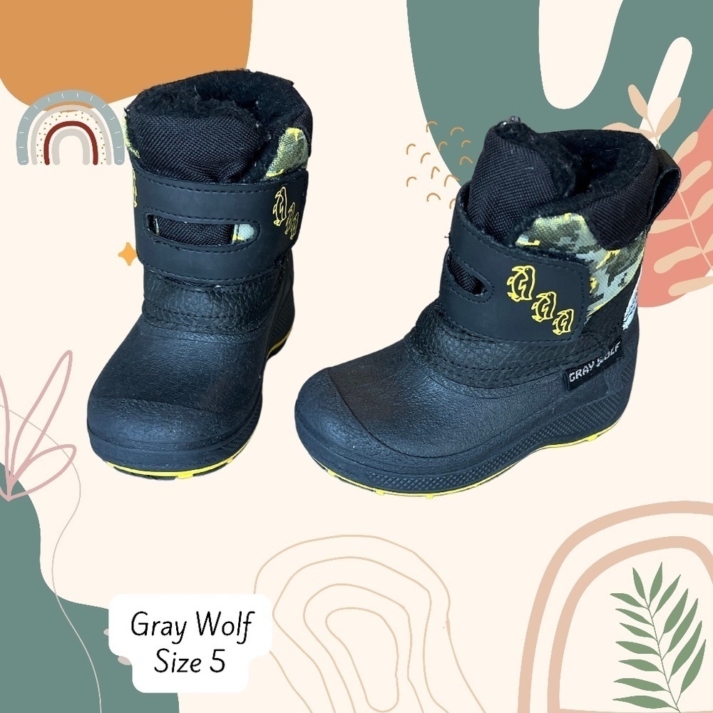 Gray Wolf toddler size 5 winter boots